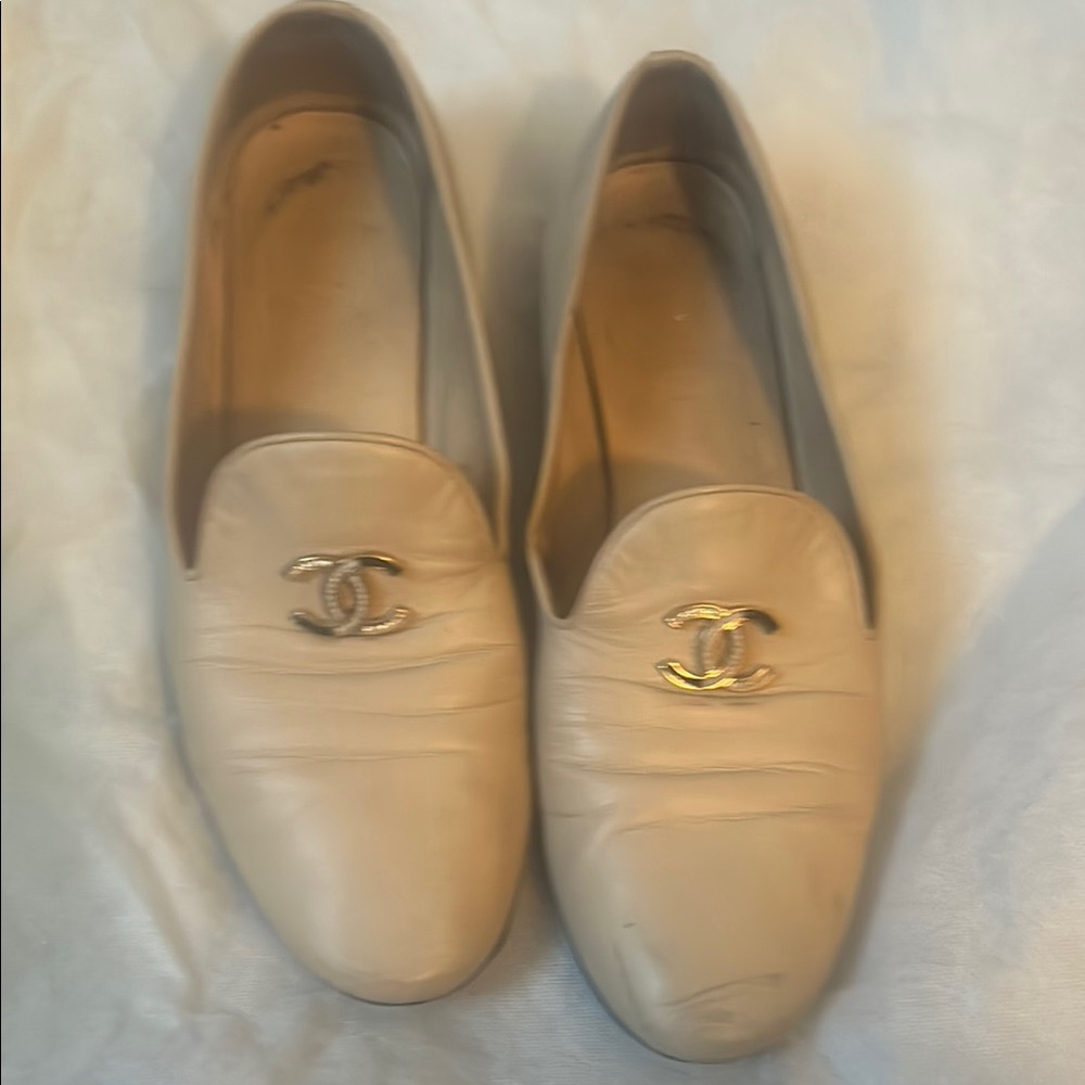 CHANEL Cream Loafers with Gold Logo